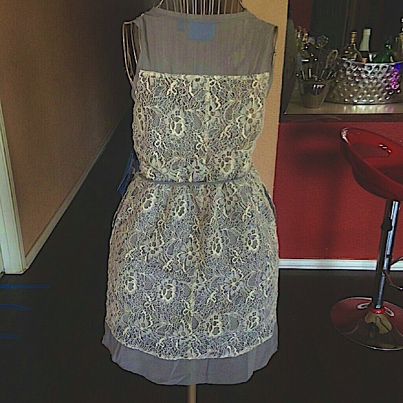 Vera Wang - Picture 2 of 4